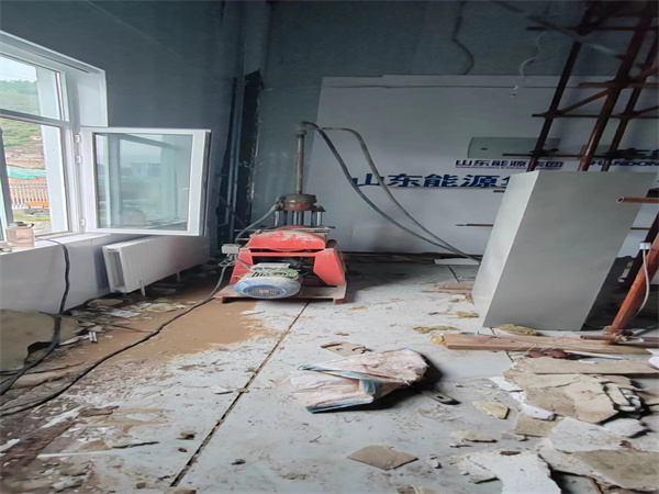 临桂地基基础下沉墙体裂缝加固注浆顶升施工